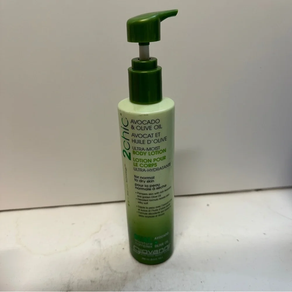 Giovanni 2chic Avocado and Olive Oil Ultra-Moist Body Lotion 8.5 OZ HTF